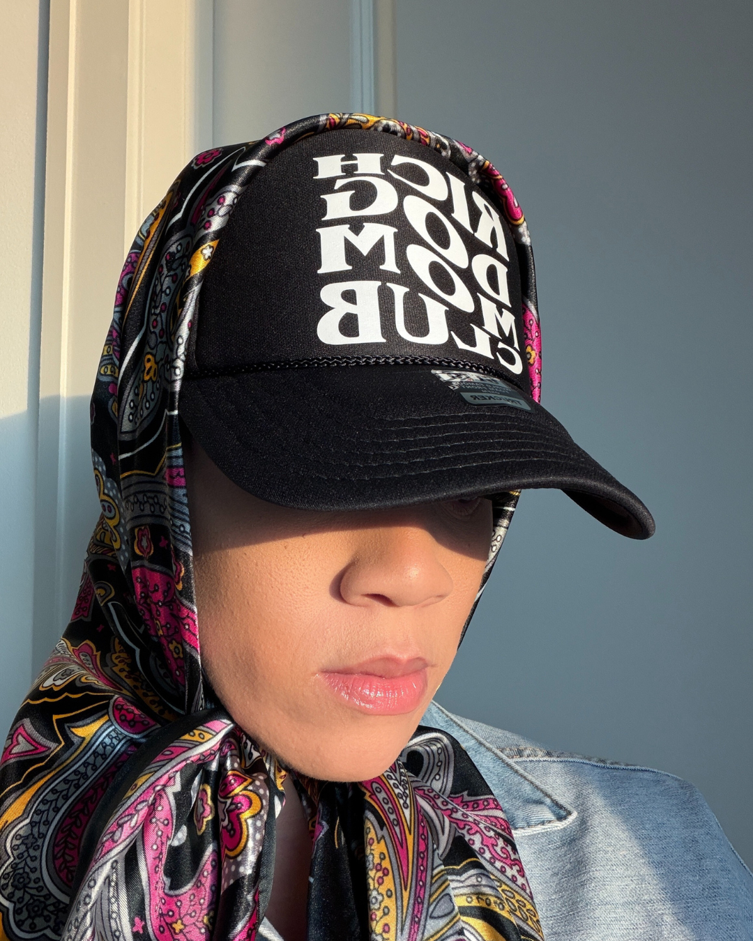 Rich Dog Mom Trucker- "Black&White"